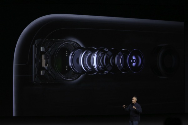 Apple ra mắt bộ đôi Iphone 7, 7 Plus Camera kép, chống nước 
